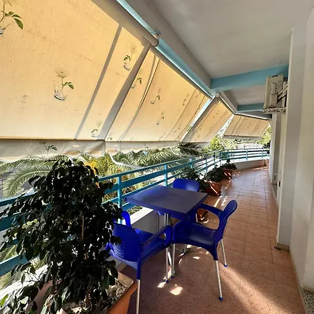 A & M Sea View شقة ساراندا