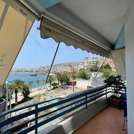 A & M Sea View * ساراندا
